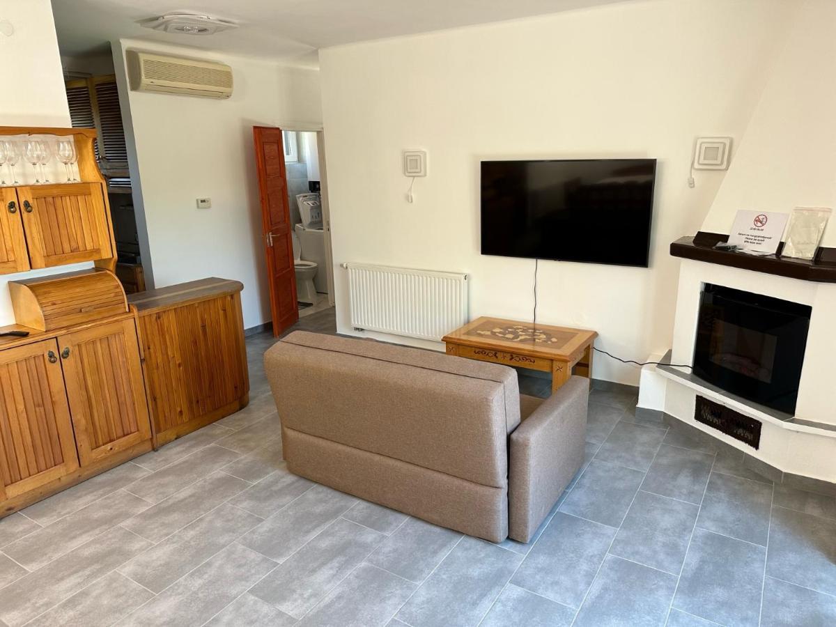 Hangulatos Balaton parti nyaraló Révfülöp Exterior foto